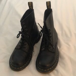Dr martens boots AIR WAIR w/ bouncing soles